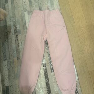 TNA sweatfleece cozy fleece mega fit sweatpants. Size XS. Color pink!